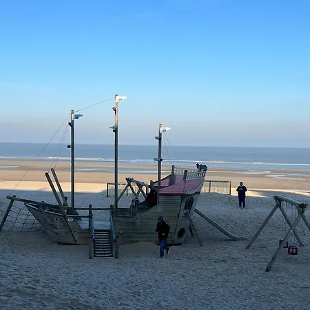 Manon Des Dunes