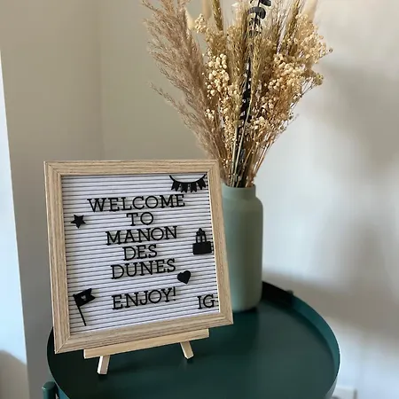Manon Des Dunes *