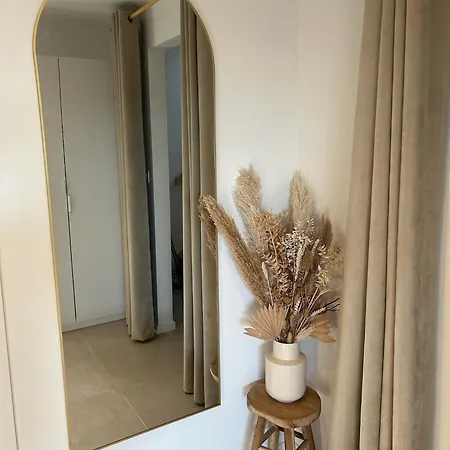 Manon Des Dunes * Le Coq